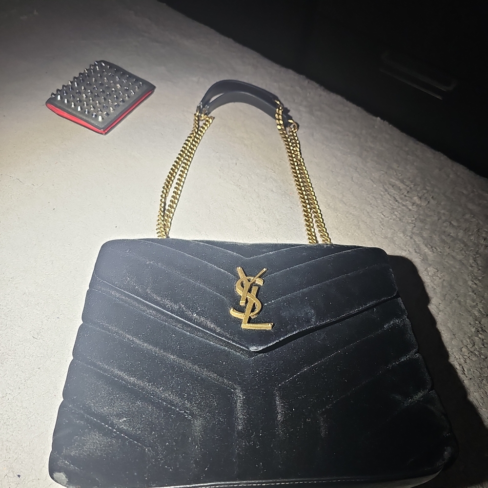 Yves Saint Laurent Black Quilted Shoulder Bag